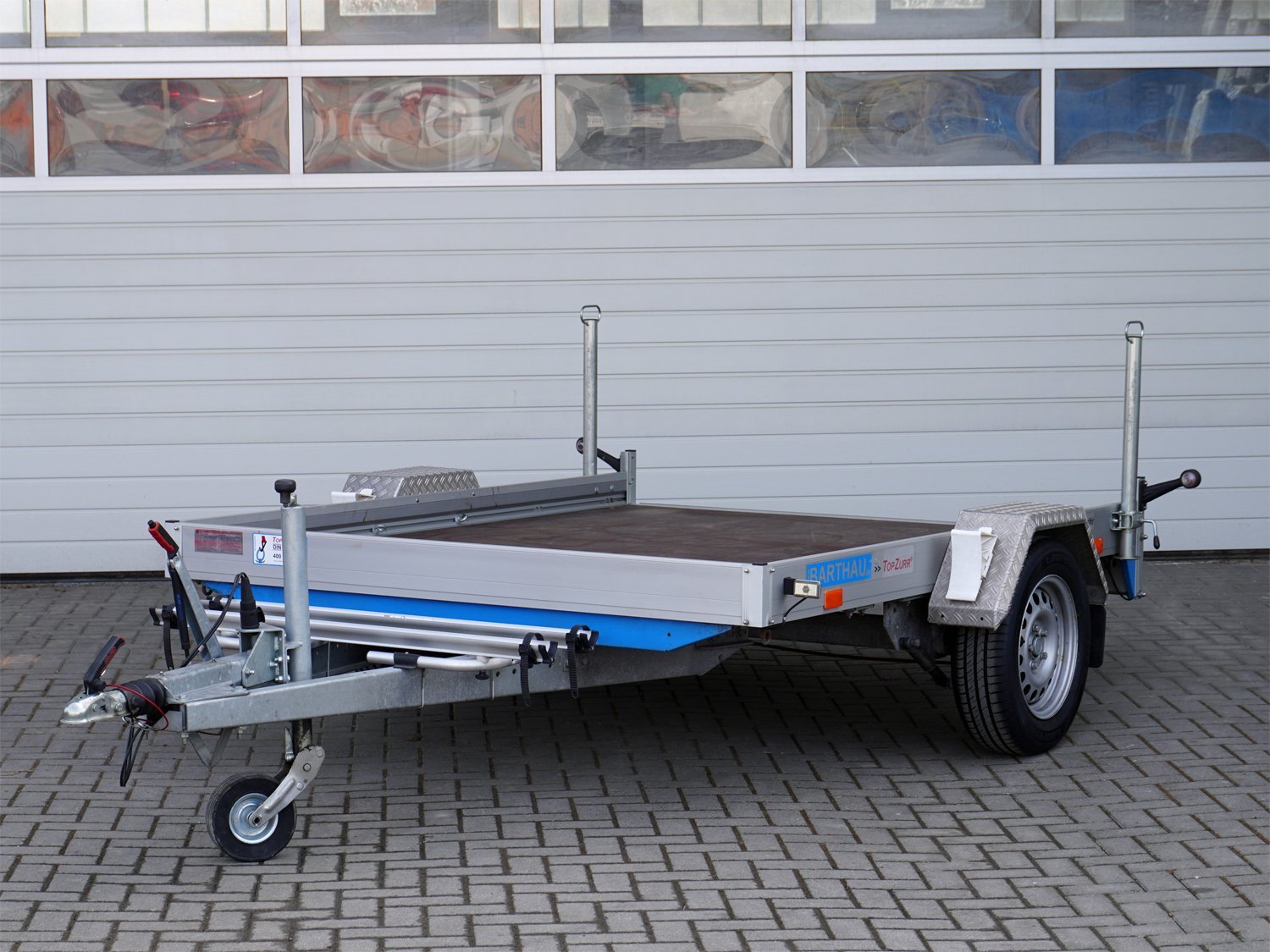 Remorque porte-véhicules Barthau QM1351 1350 kg avec rampes aluminium