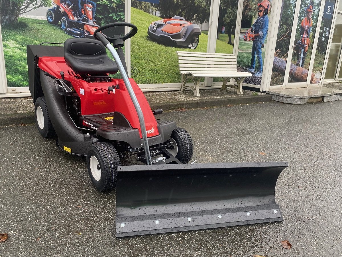 Tondeuse autoportée MTD 60 RDE MiniRider avec lame à neige 100 cm