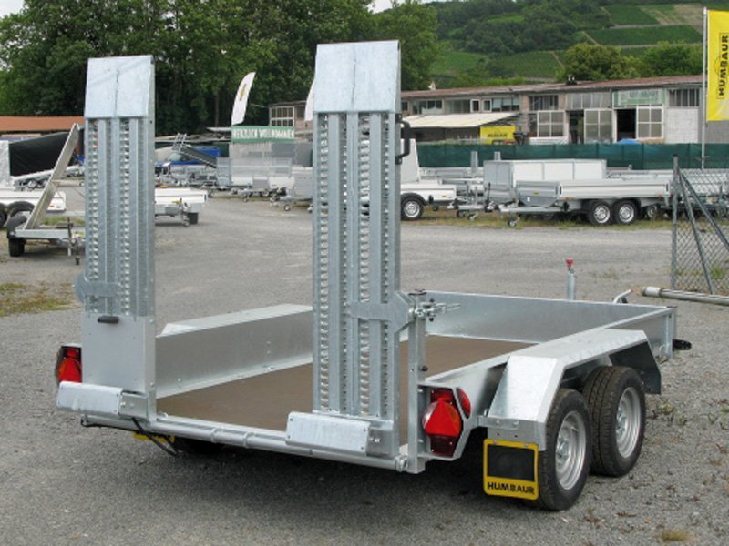 Remorque porte-engins Humbaur HS353016 avec 12 anneaux et rampes acier