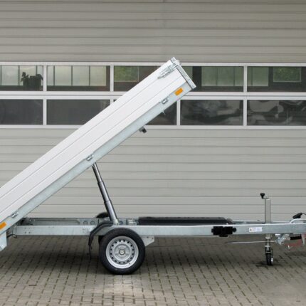 Benne arrière SARIS K1 276 150 1500 1 E avec pompe électrique