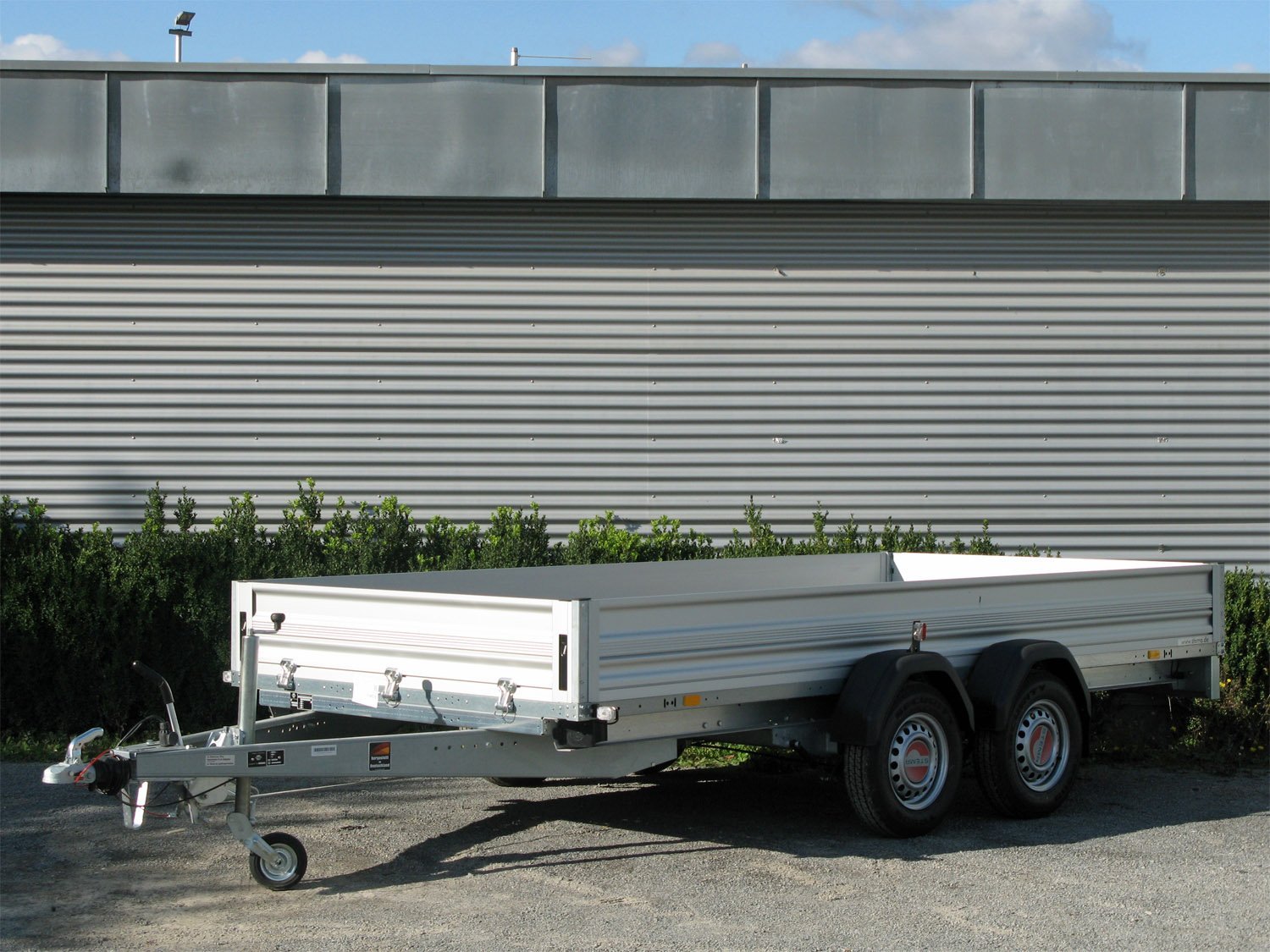 Remorque utilitaire STEMA ST O2 20-40-20.2 à ridelles aluminium